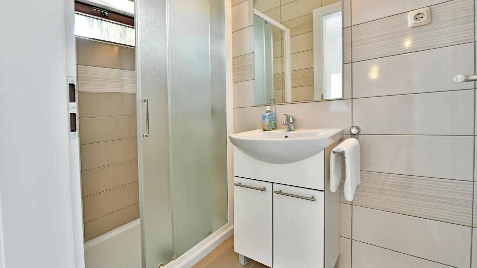 Apartments Marija Porec 0*,