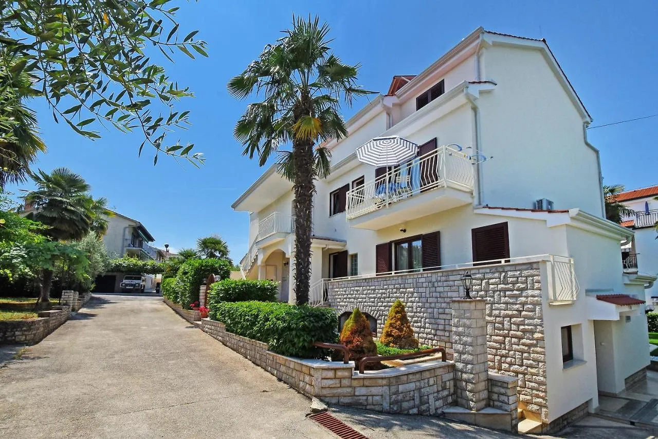 Apartments Marija Porec 0*,