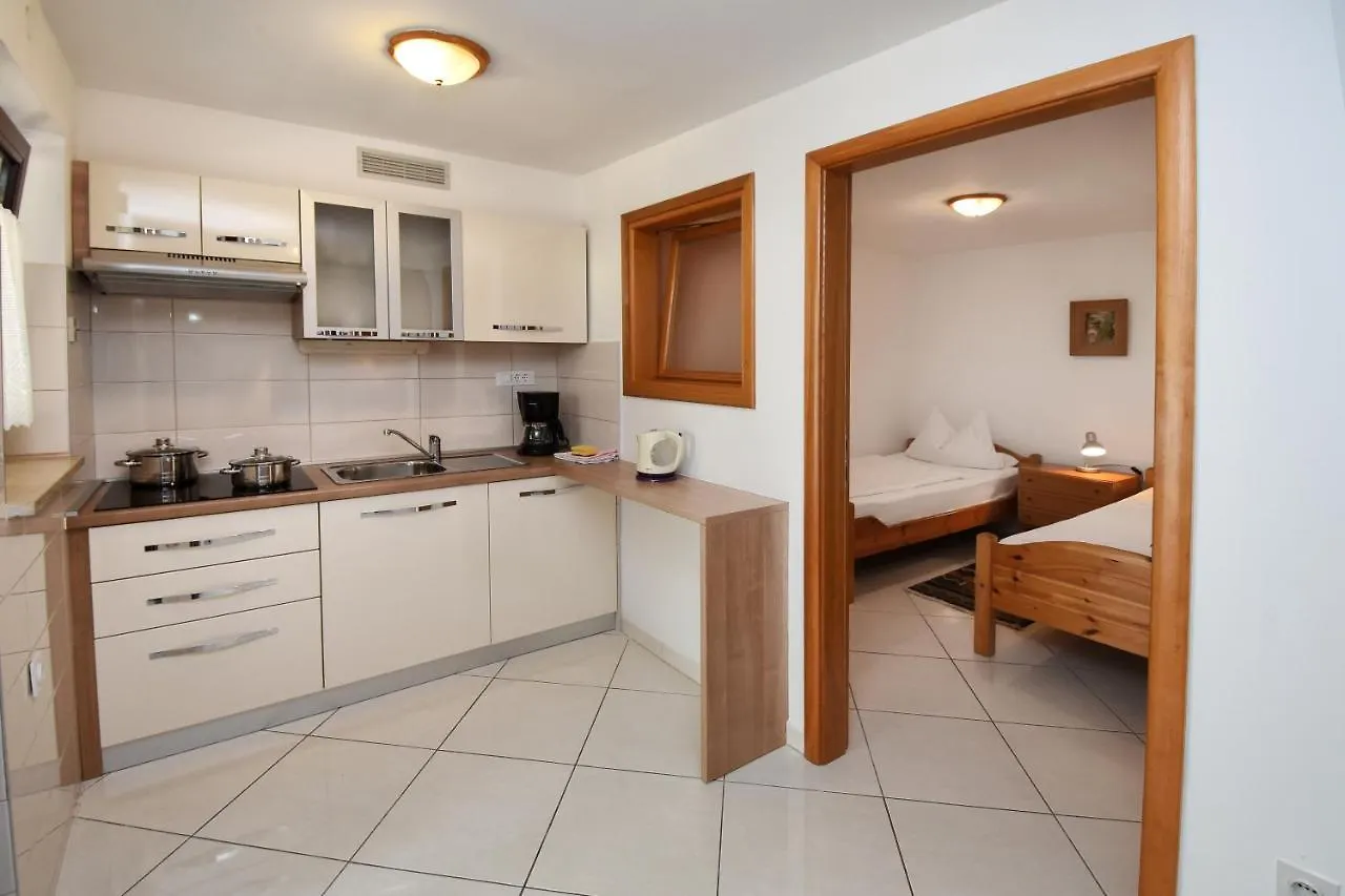 Apartments Marija Porec 0*,